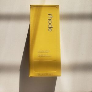 New Rhode Pineapple Cleanser